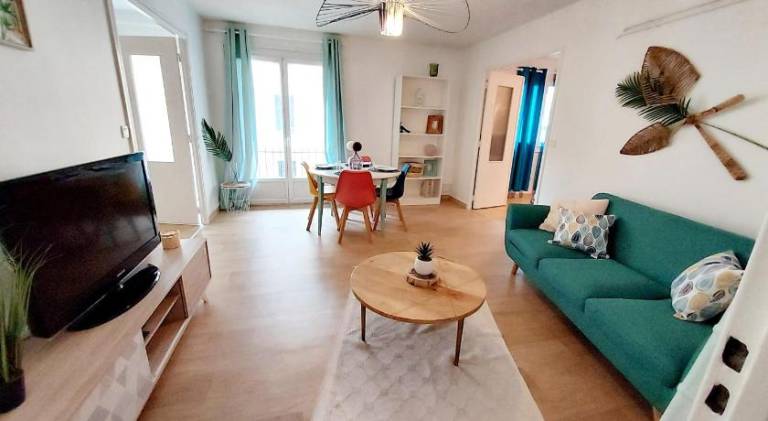Holiday apartment with 3 rooms for 8 persons — photo 2