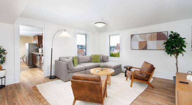 Apartment with 1 room for 10 persons in Pittsburg, PA