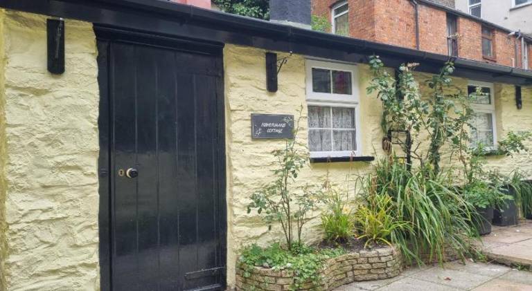 Beautiful rental apartment | Next to the beach | Pets are welcome in Aberystwyth