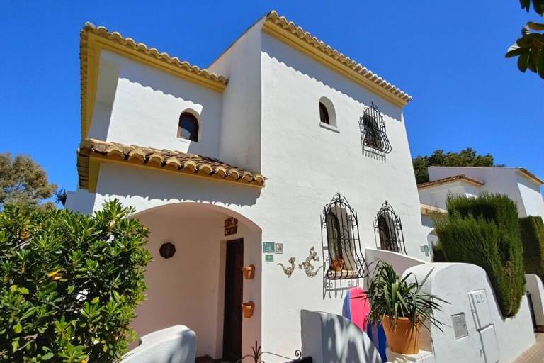 Fully equipped vacation home with BBQ, terrace & garden | Close to the beach | Dogs allowed — photo 2