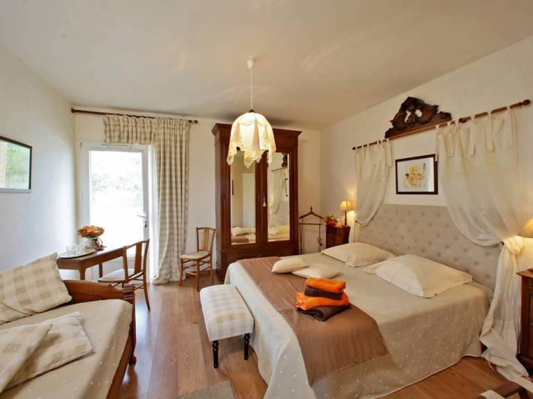 Accommodation  Saint-Vincent-de-Cosse