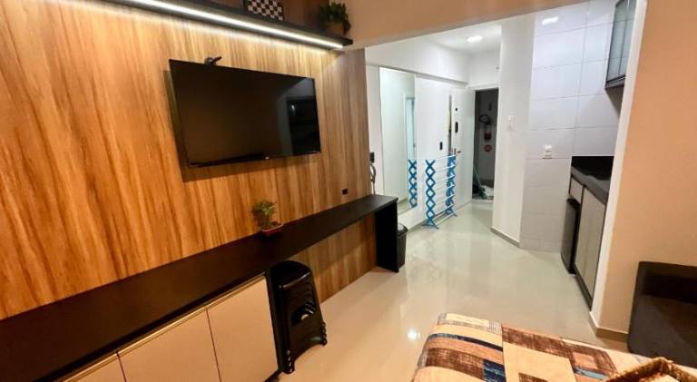 Rental apartment with hot tub & pool — photo 2