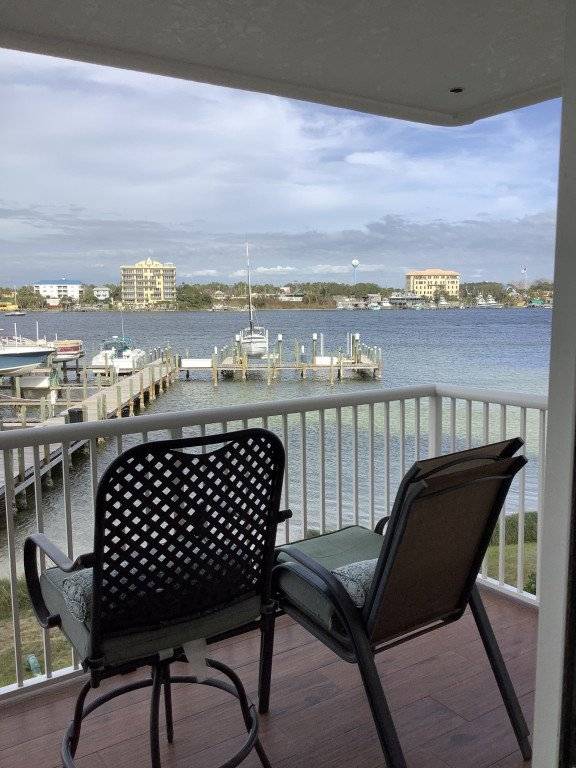 Condo with patio, private pool & BBQ | Water view — photo 4