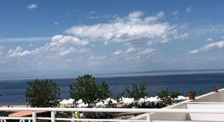 Apartment with terrace & barbecue in Thessaloniki