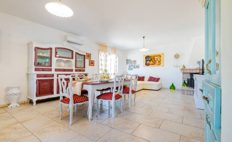 Children-friendly villa with terrace, BBQ & yard | Panoramic view | Pets are welcome — photo 5