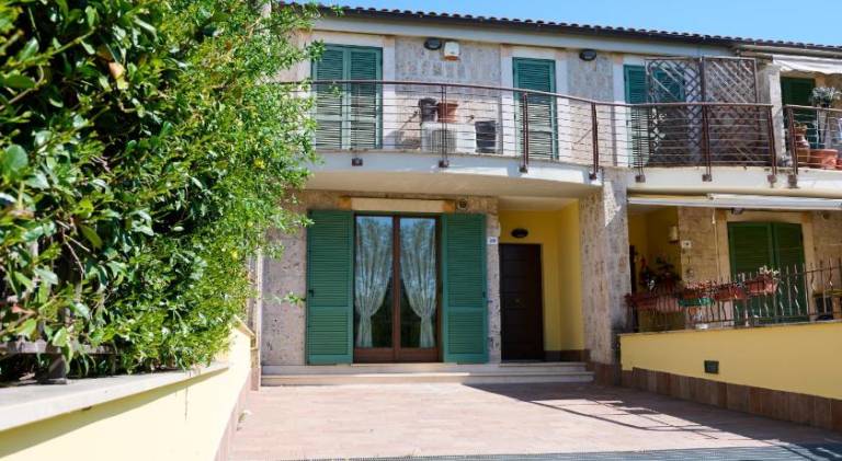 House with 2 rooms for 5 persons — photo 3