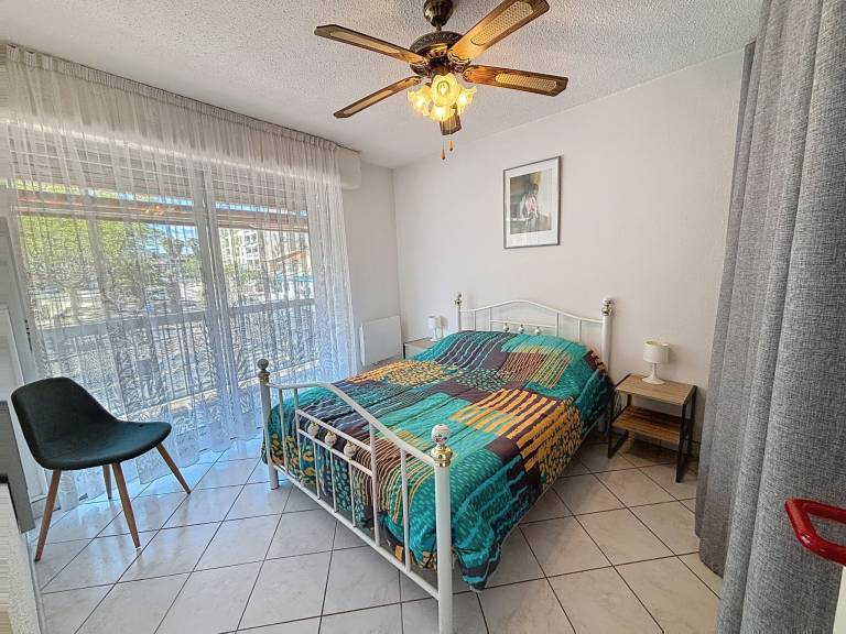 Apartment with 1 room for 4 persons — photo 3