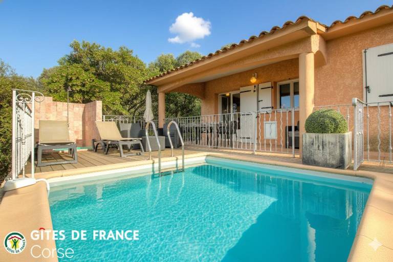 Gite with pool, terrace & yard | Mountain view | Pets allowed in Zonza