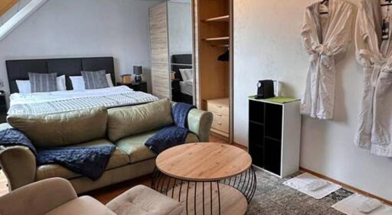 Vacation home with 4 rooms for 6 persons in Karlsruhe