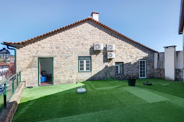 420 m&sup2; Ferienhaus