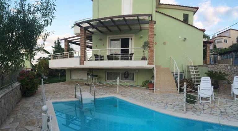 House with terrace, barbecue & private pool in Nafplio
