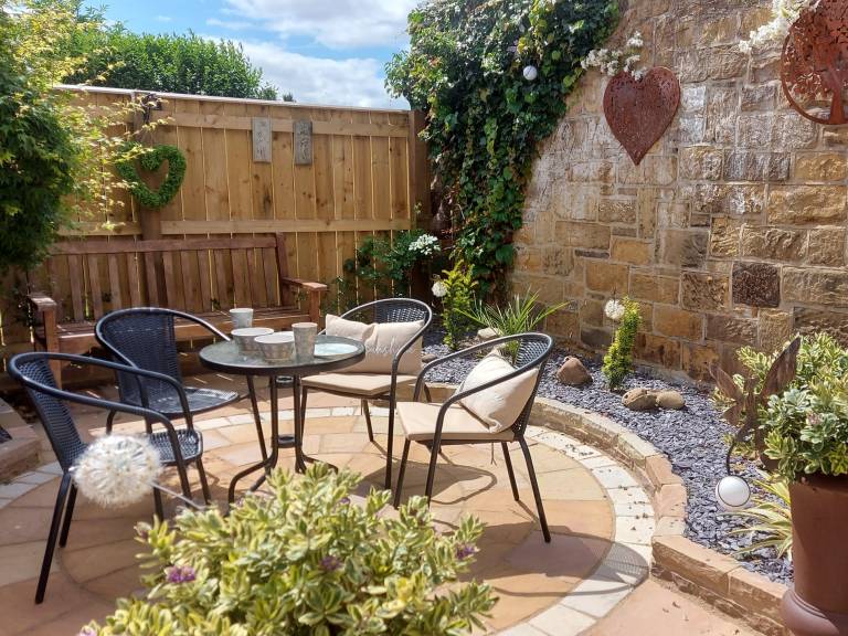 3 Bed in Brompton 85761