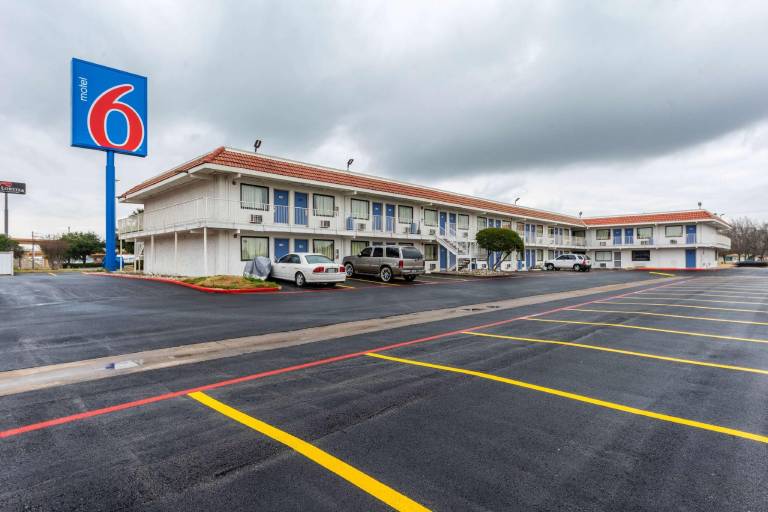 Motel 6 North Richland Hills, TX in North Richland Hills, TX