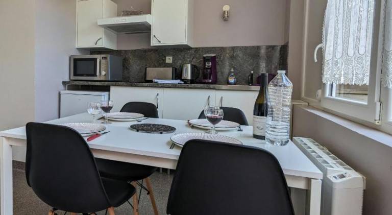 Rental apartment with terrace & grill — photo 3