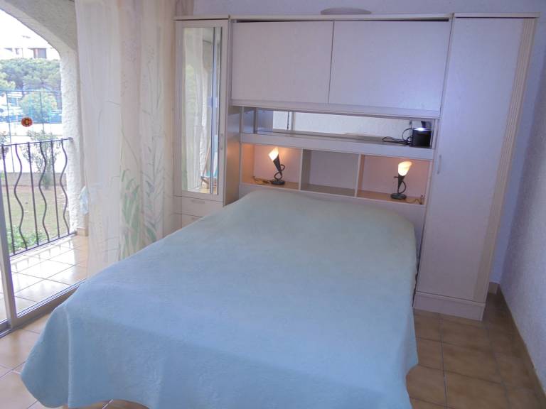 Rental apartment with pool — photo 5