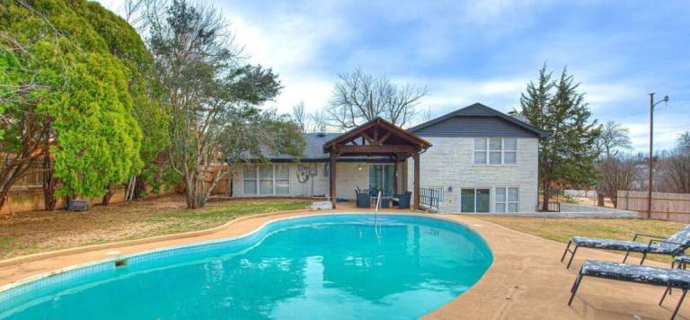 House  Edmond
