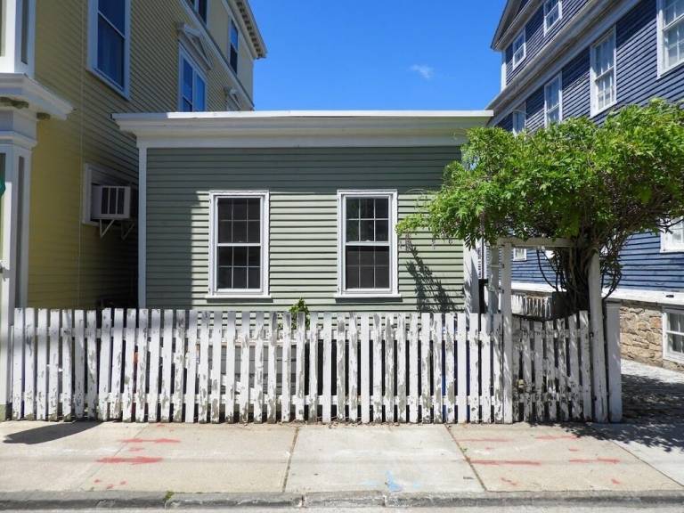 House  Newport