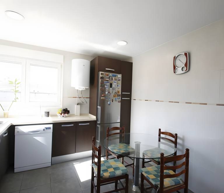 Fully equipped lovely vacation home with grill, fast internet & garden | Garden view | Suitable for remote work | Dogs allowed — photo 2