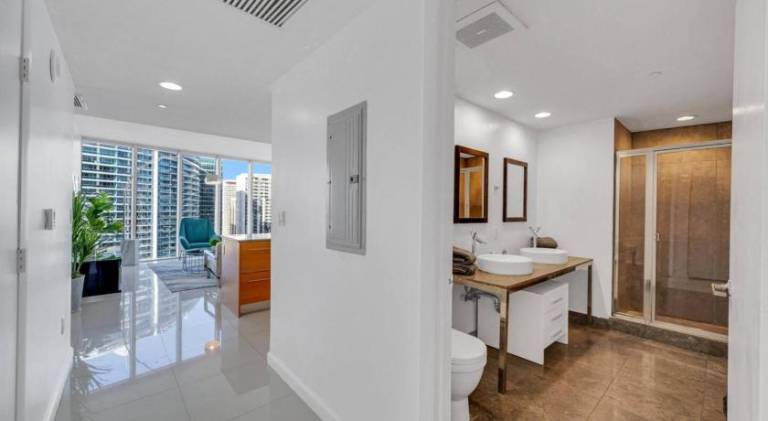 Holiday apartment with pool & hot tub | Next to Bayfront Park | Good for workation — photo 5