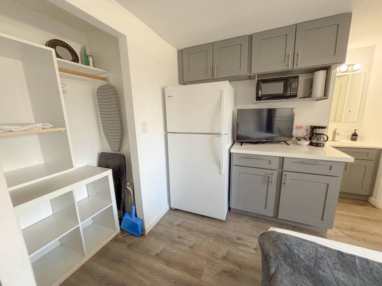 Family-friendly apartment | Next to Honolulu Zoo | Close to the beach | Pets are welcome — photo 3