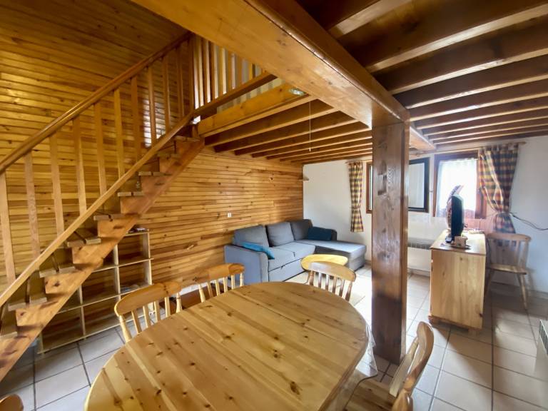 Cozy 55m² chalet, 8 people, garage, near slopes, pets allowed — photo 4
