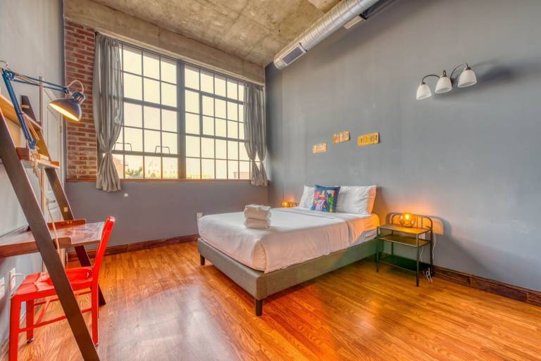 Apartment  West Poplar