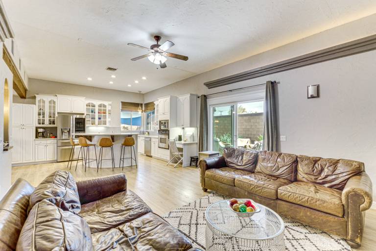 Palm Desert Home w/ Pool, Near Shops on El Paseo! — photo 3