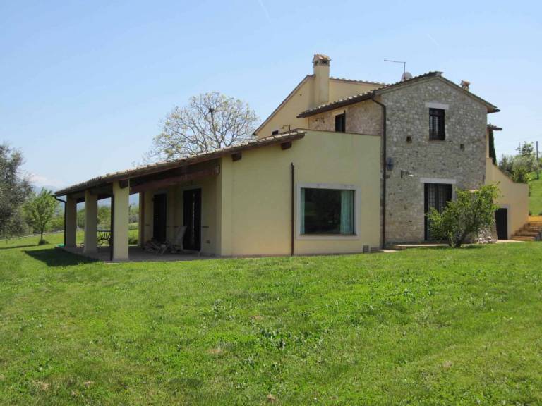 Villa  Collevecchio