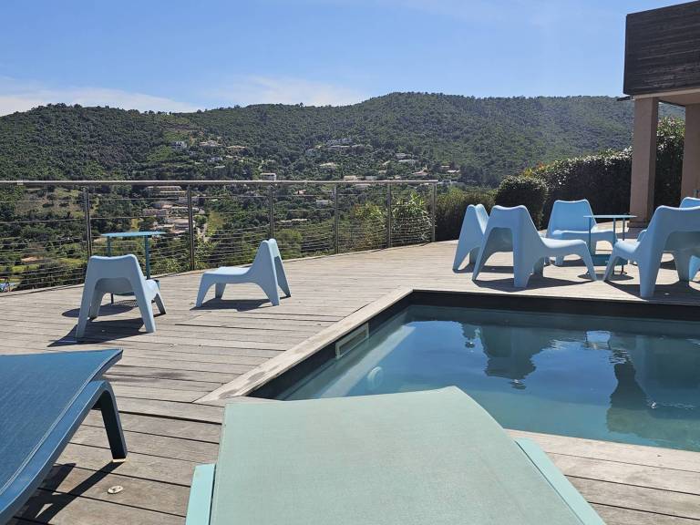 Villa with private pool — photo 3