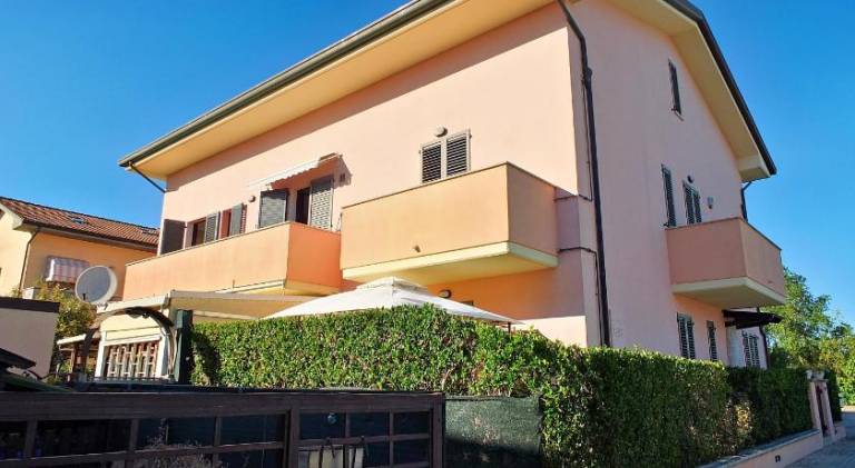 Rental apartment with terrace in Cesenatico