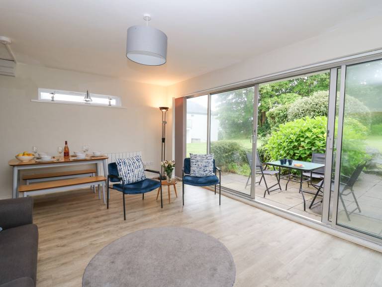 Cottage with garden | Beach view — photo 3