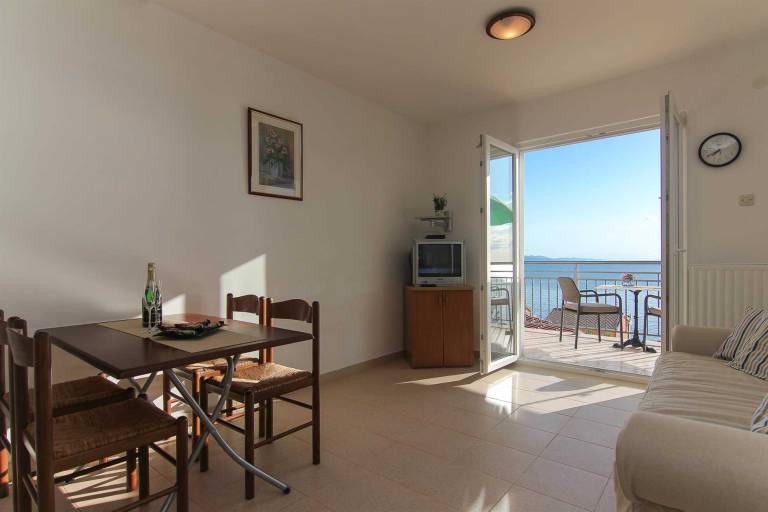 Holiday apartment with 1 room for 4 persons — photo 5