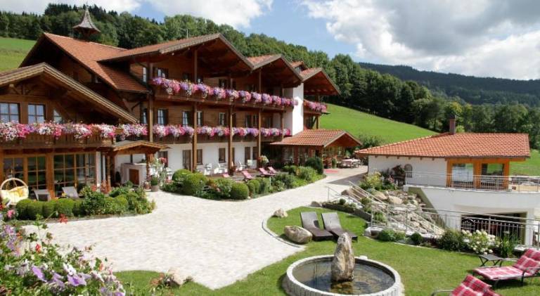 Musik - und Wellnesshotel Mariandl Singender Wirt in Straubing