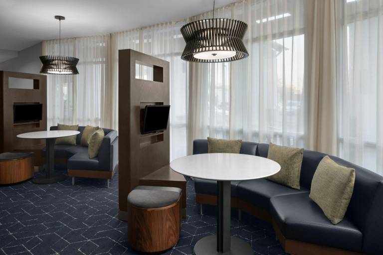 Courtyard by Marriott Phoenix West/Avondale — photo 4