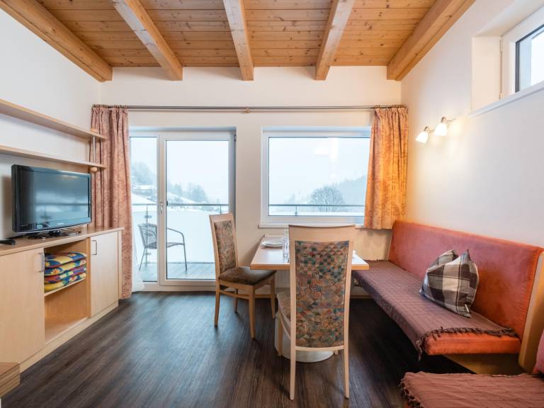 Apartment with 2 rooms for 4 persons — photo 3