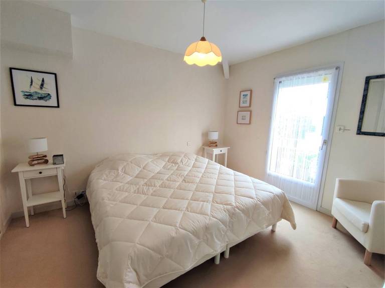Holiday apartment with 2 rooms for 4 persons — photo 3