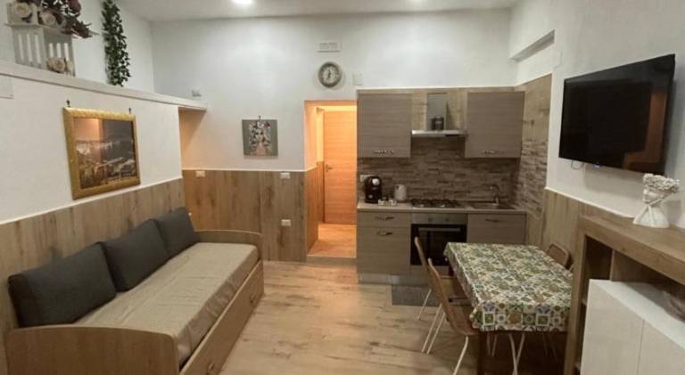 Rental apartment with 1 room for 4 persons in Casoria