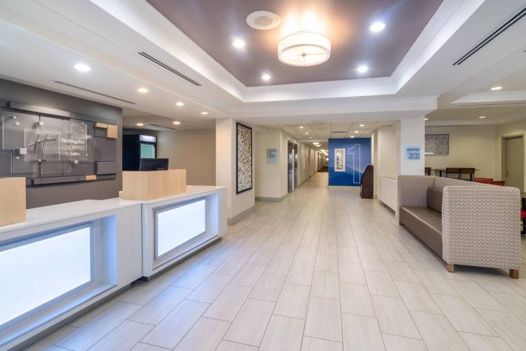 Holiday Inn Express Hotel & Suites Bluffton at Hilton Head Area By IHG — photo 3