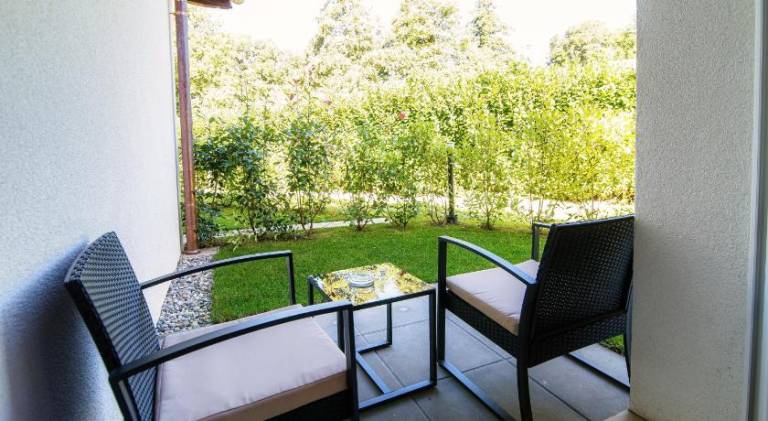 Rental apartment with garden — photo 5