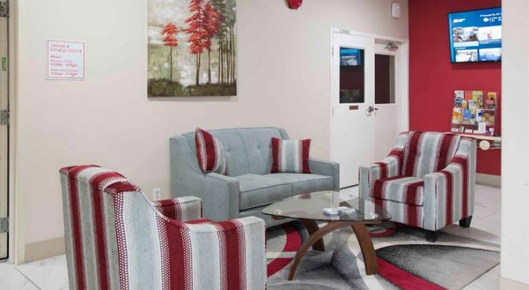 Ramada by Wyndham 100 Mile House — photo 5