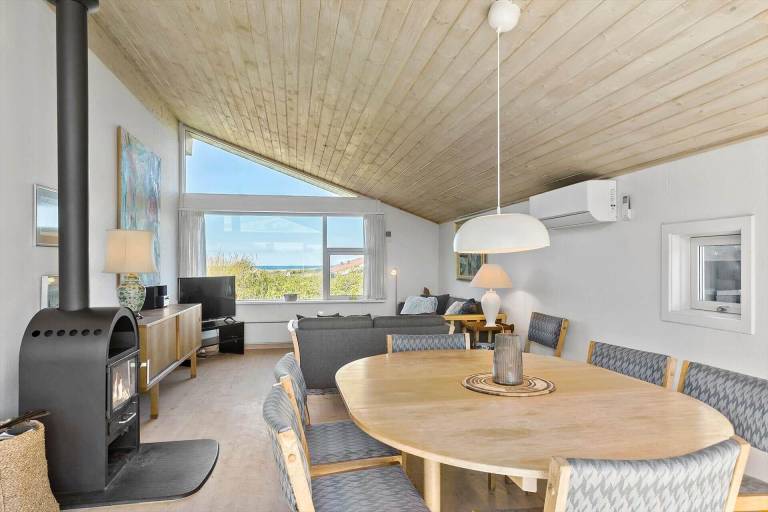 Spacious vacation home with terrace & barbecue | Sea view | Beach nearby | Pets allowed — photo 3