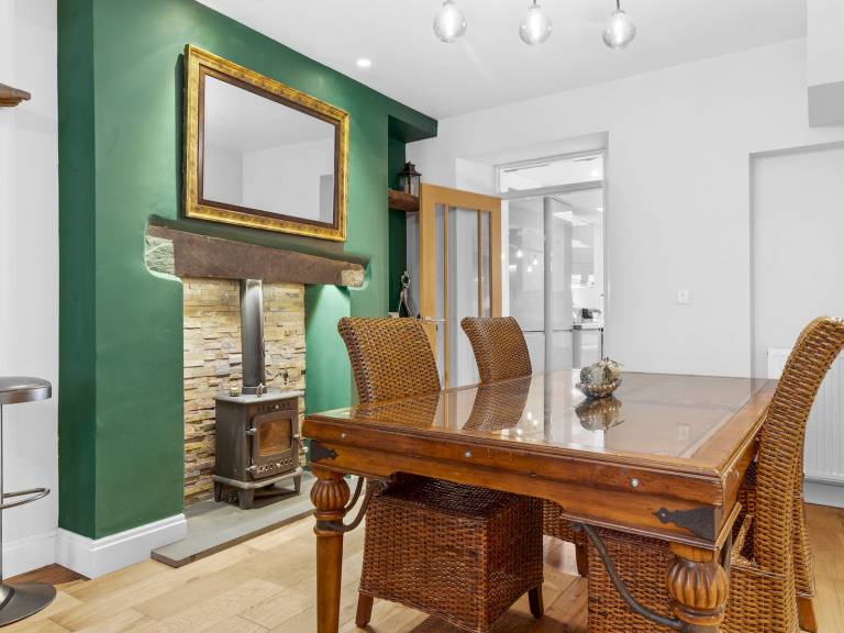 Fully equipped vacation home with yard, terrace & fast internet | Perfect for remote work | Pet-friendly — photo 2