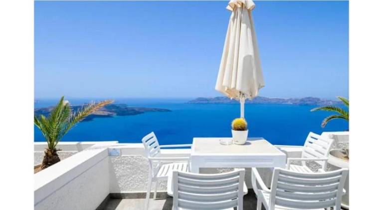 Wonderful serviced apartment with garden, terrace & pool | Dogs allowed — photo 2