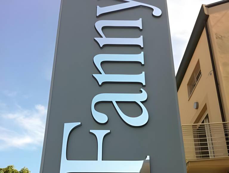 Appartamento con servizi da hotel Igea Marina