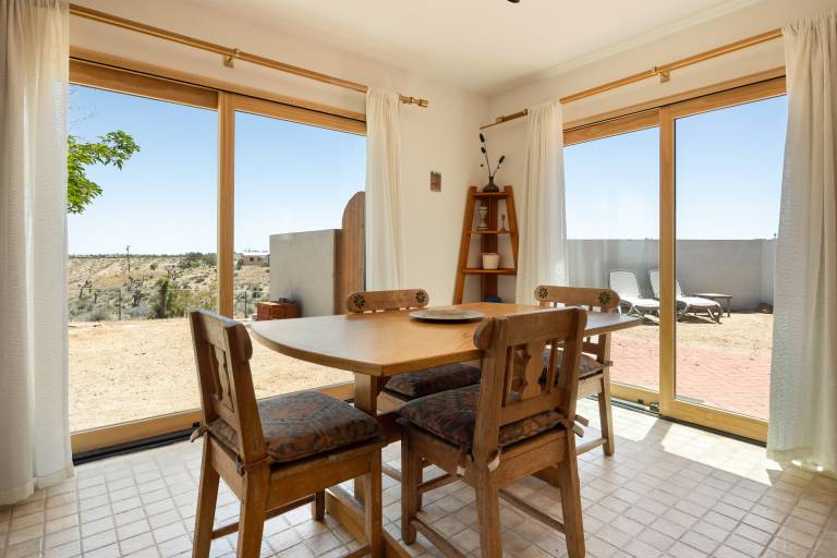 Family-friendly vacation home with barbeque | Mountain view | Pets allowed — photo 2