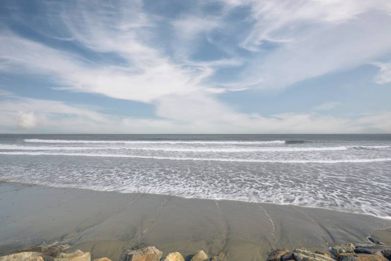 Steps to Nantasket Beach: Waterfront Gem w/ Patio! — photo 2