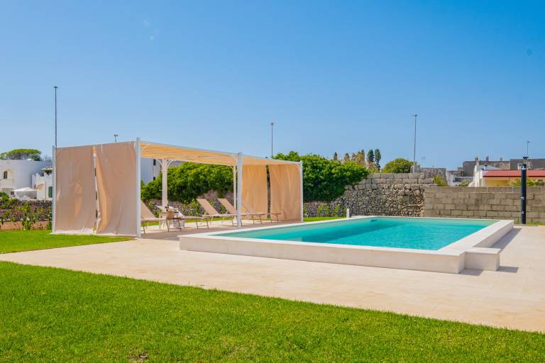 Fully equipped villa with yard, barbeque & private pool | Garden view | Dogs allowed — photo 2