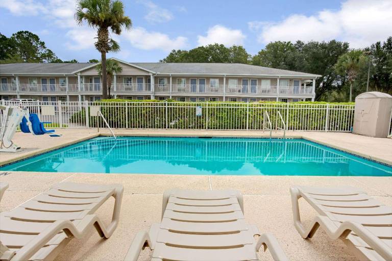 Hotel Suites MacClenny in MacClenny, FL