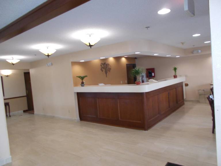 Royalton Inn and Suites Wilmington — photo 3