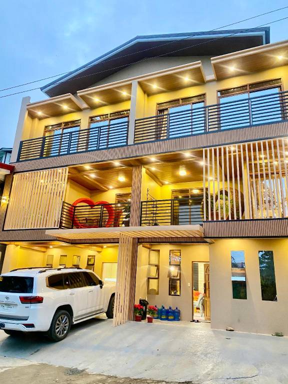 House with grill in Baguio